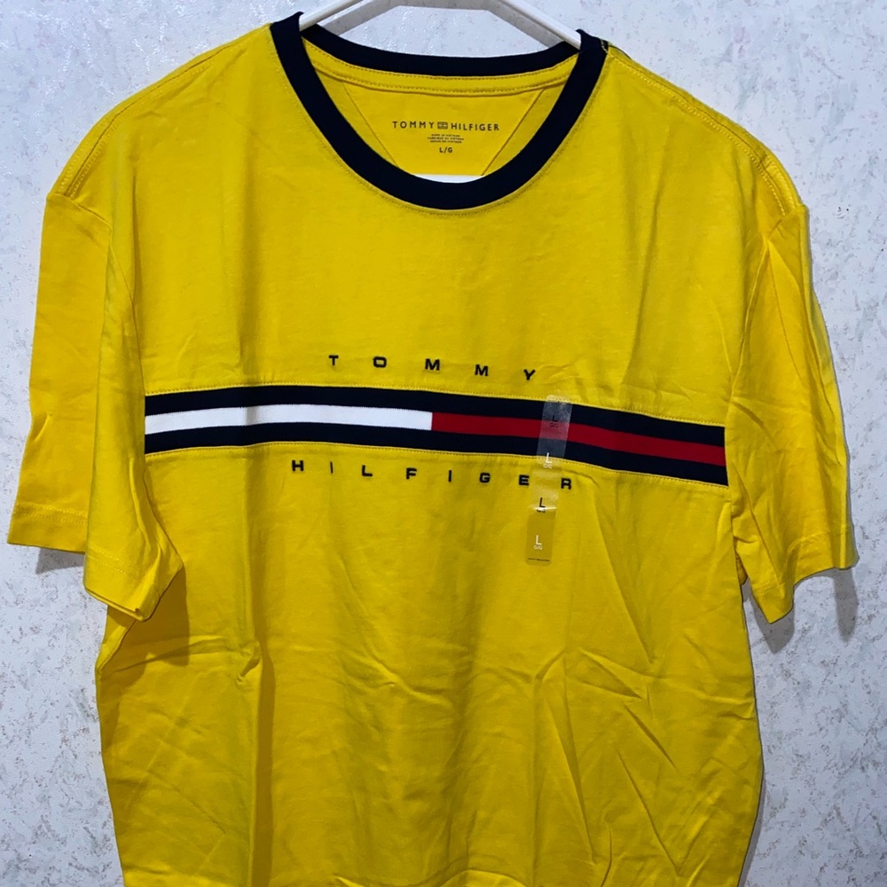 Men’s Tommy tee